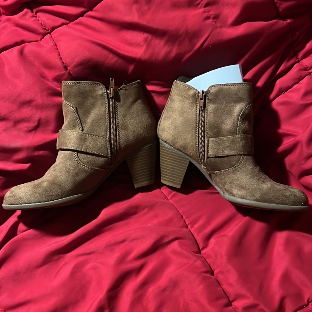 Fringe Booties - Picture 4 of 4
